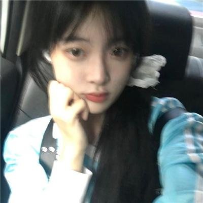 女王的绿色星球海报