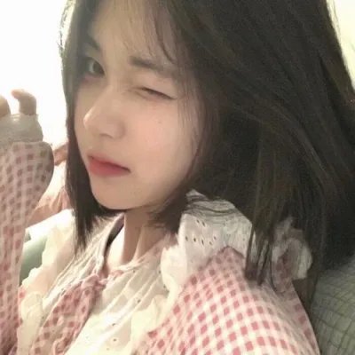 墙里的秘密海报